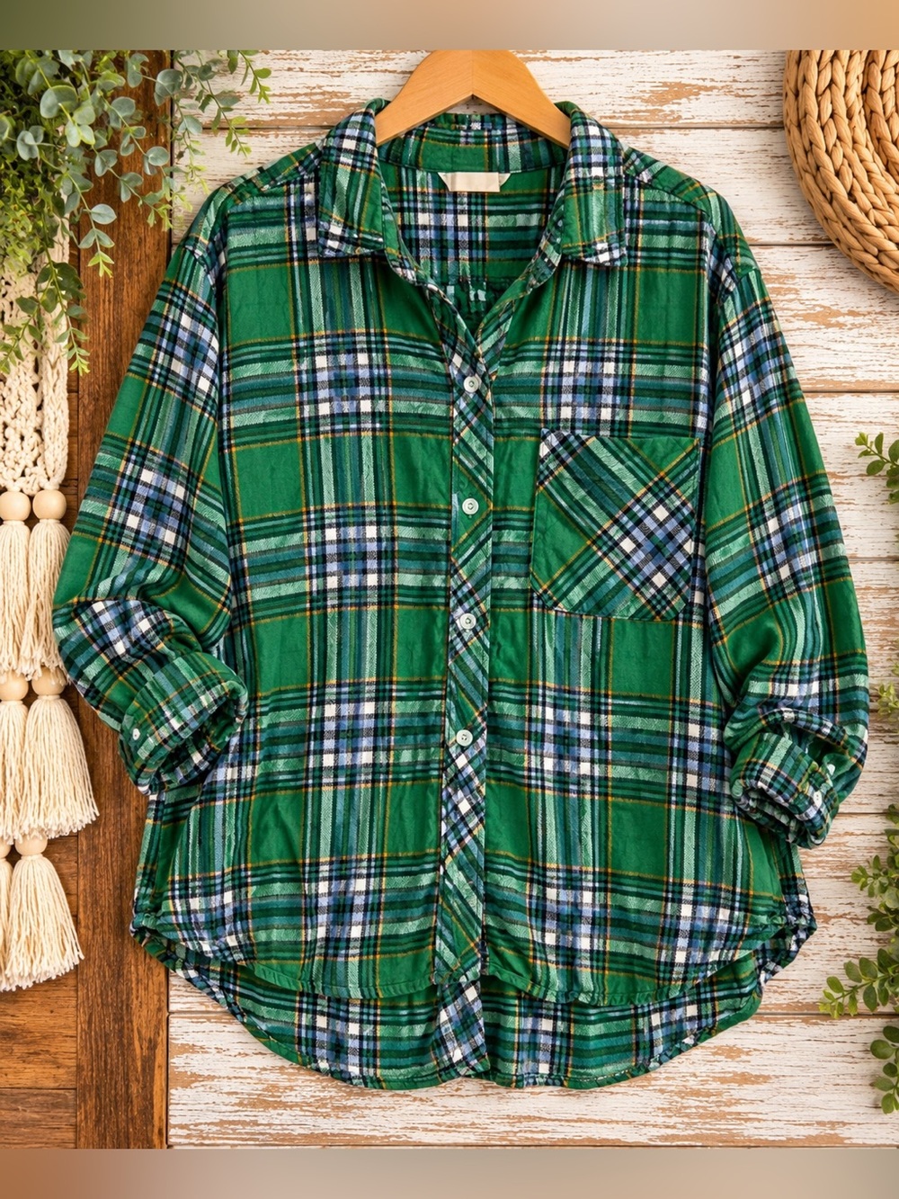 American Eagle Outfitters Green Plaid Button-Down Shirt